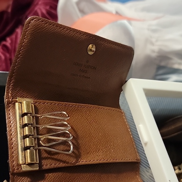 Louis Vuitton Key holder - Picture 6 of 13